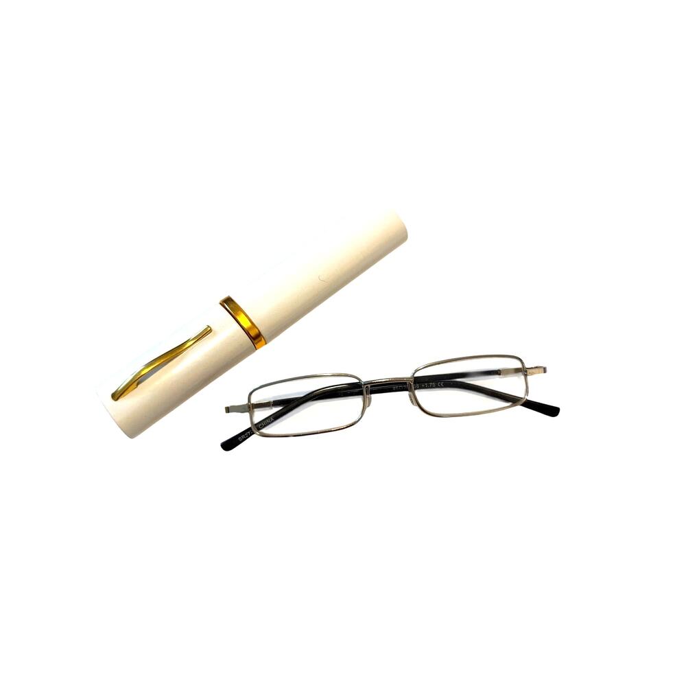 Vintage Y2K oval readers